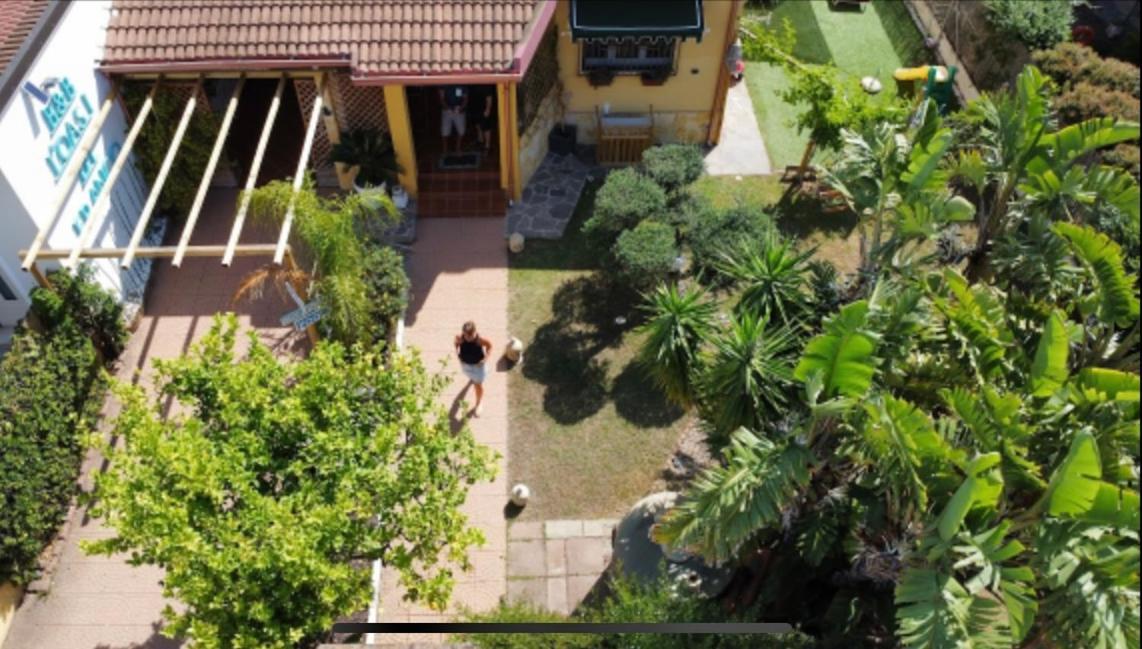 ヴィッラ・サン・ピエトロ L'Oasi Di Franco Bed & Breakfast エクステリア 写真